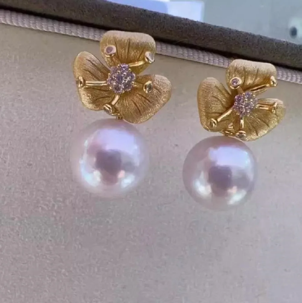 

Gorgeous and elegant pair of pearl earrings AAA8-9mm9-10mm10-11mm natural South Sea round white pearl earrings 925s