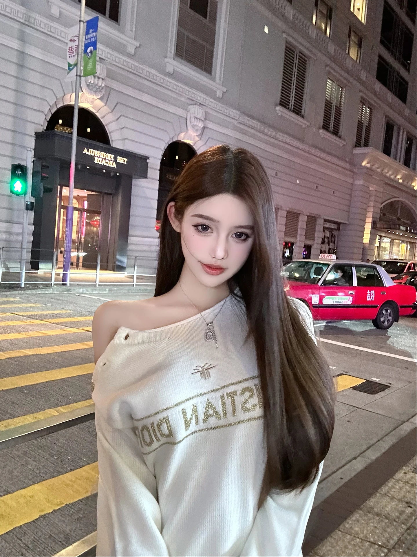 

Luna 23 New Sparkling Letter Knitwear Casual Sle oulder Design Women's Inner Wear Spring 2026 Faion Ladies' Knitted Sw...