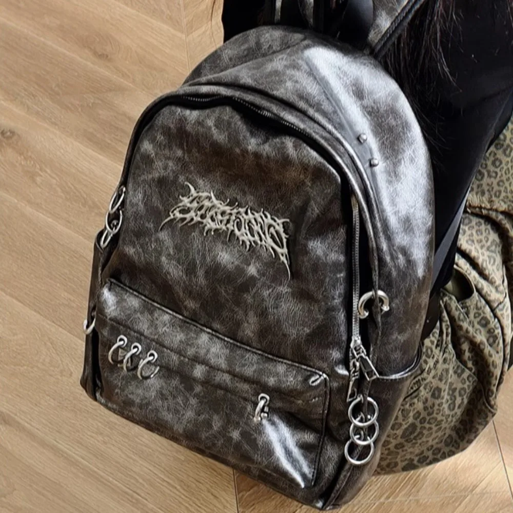 

Dark Punk Rivet Bag High Capacity Mochila Student Backpack Trendy Vintage Original Mochilas School Personality Bags for Woman