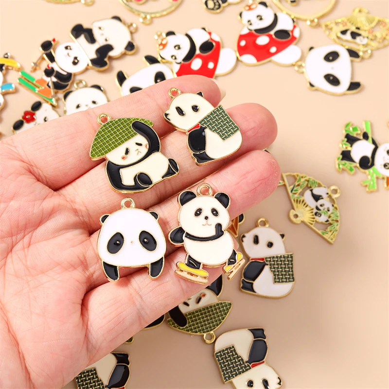 20 Stück Cartoon-Tier-Anhänger aus Emaille, Panda-Bambus-Charms für die Herstellung von Halsketten, Ohrringen, DIY-Bastelarbeiten, Schmuckzubehör – Detail 2