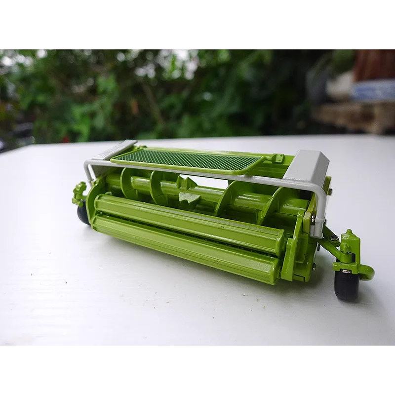 

Diecast UH 1:32 Scale CLAAS Pu 300 HO Alloy Car Model Collectible Toy Gift Souvenir Display Ornament
