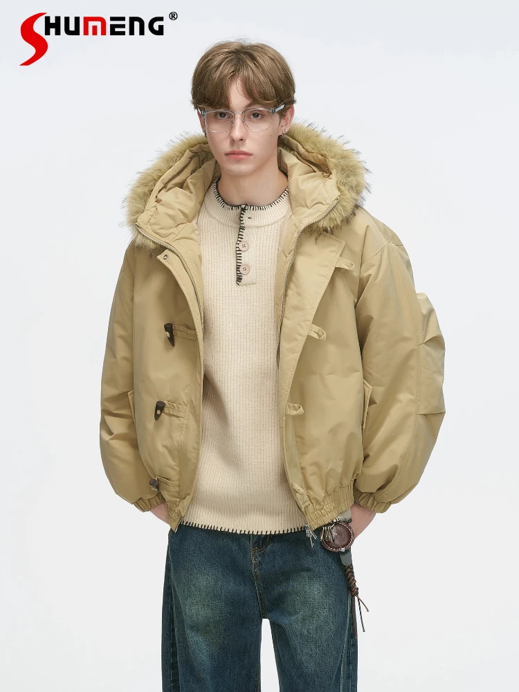 سترات بقلنسوة وياقة من الفرو الصناعي على الطراز الأمريكي على الموضة للرجال والنساء لشتاء 2025 سترات جديدة سميكة بأكمام طويلة #1