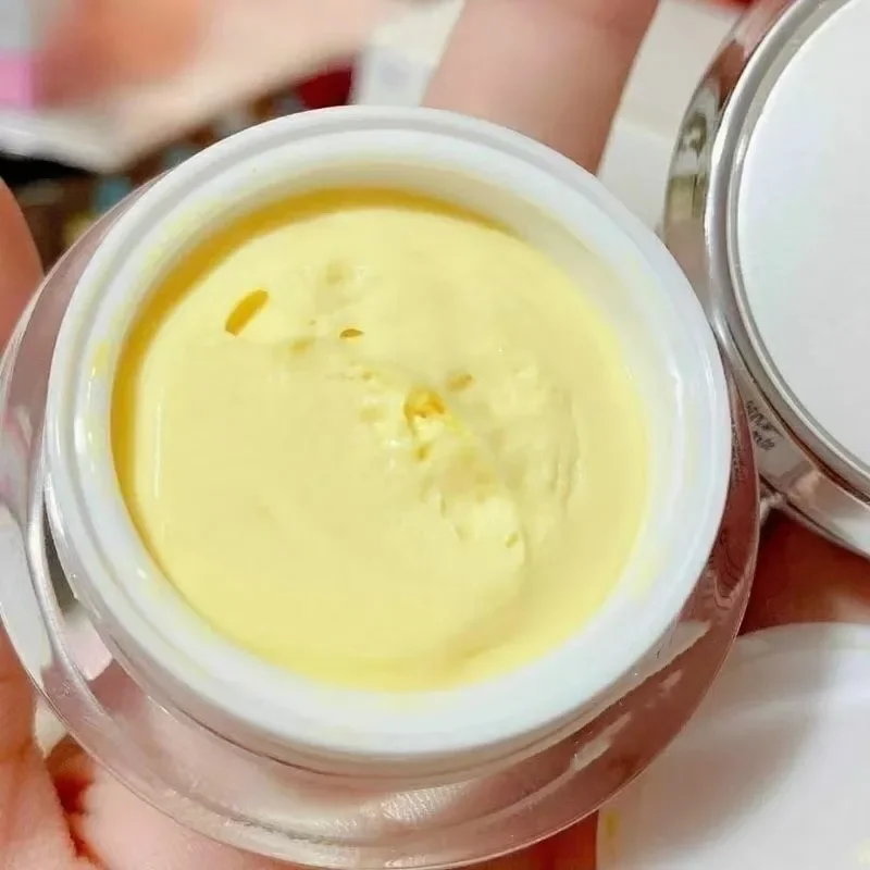 kem-tri-tham-nach-q-nic-lotion-pour-le-corps-formule-vietnamienne-souleur-peau-lisse-soin-hydratant-effet-blanchissant