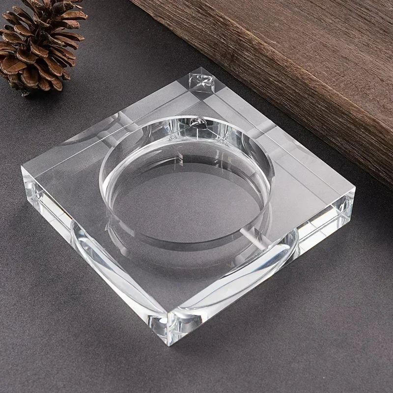 European Crystal Modern Ashtray for Office Glass Ashtray Smart Ashtray for Home Decor Portable Cigar Large Luxury Ashtray