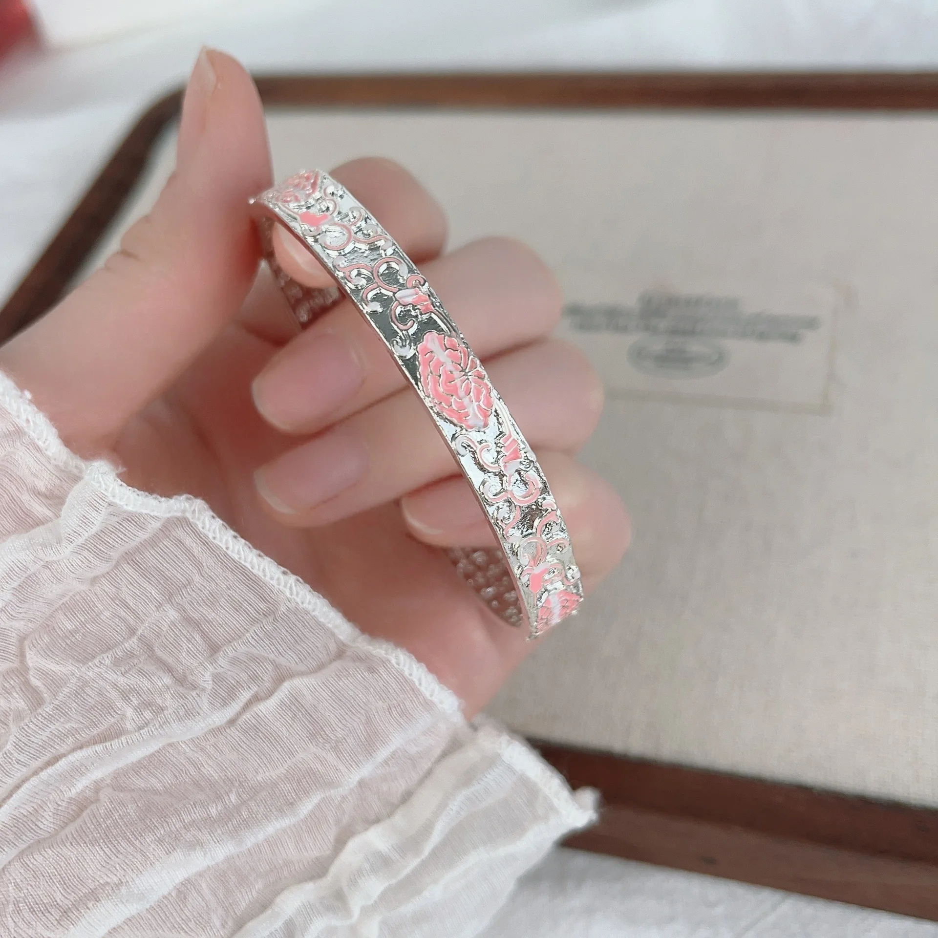 الحد الأدنى سوار الأزهار مع لهجات الزركون حساسة هندسية خفيفة مجوهرات فاخرة رومانسية التراص الإسورة للمناسبات #1