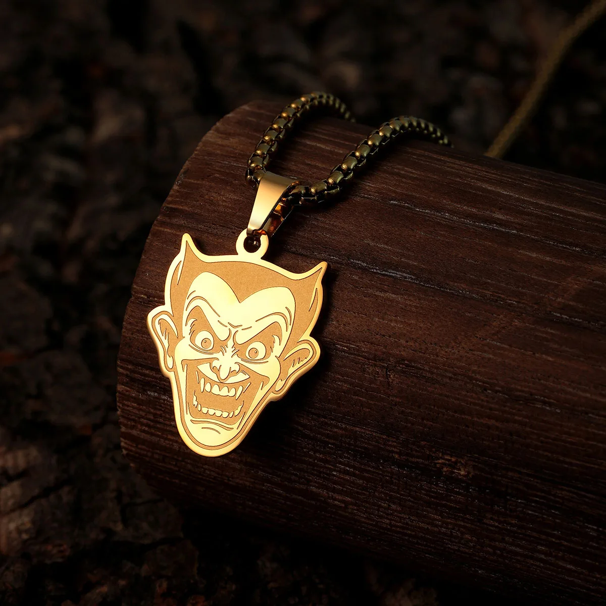 Joker pendant Necklaces for women luxury metal chain charms Choker jewellery high quality