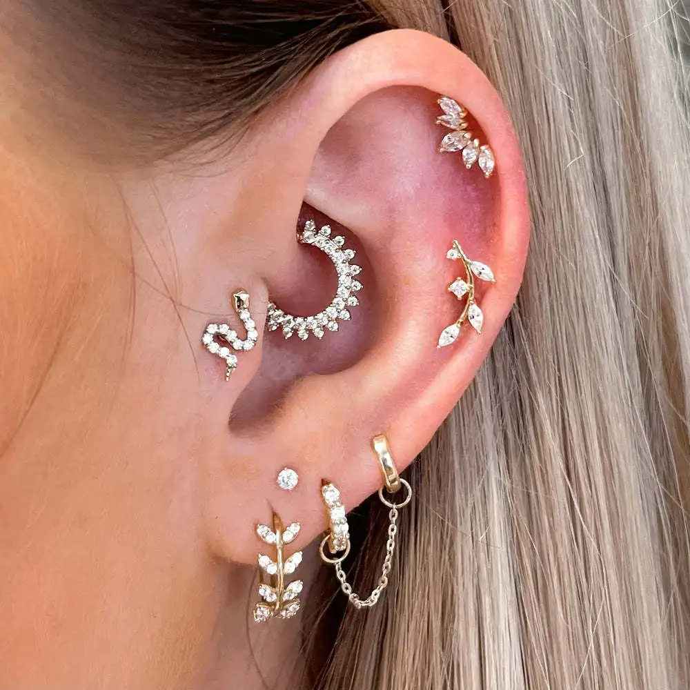 Pendientes geométricos de acero inoxidable para mujer y niña, colgante de circón, Tragus, cartílago de la oreja, Piercing Daith de tabique, joyería de hélice Y2k, 2024