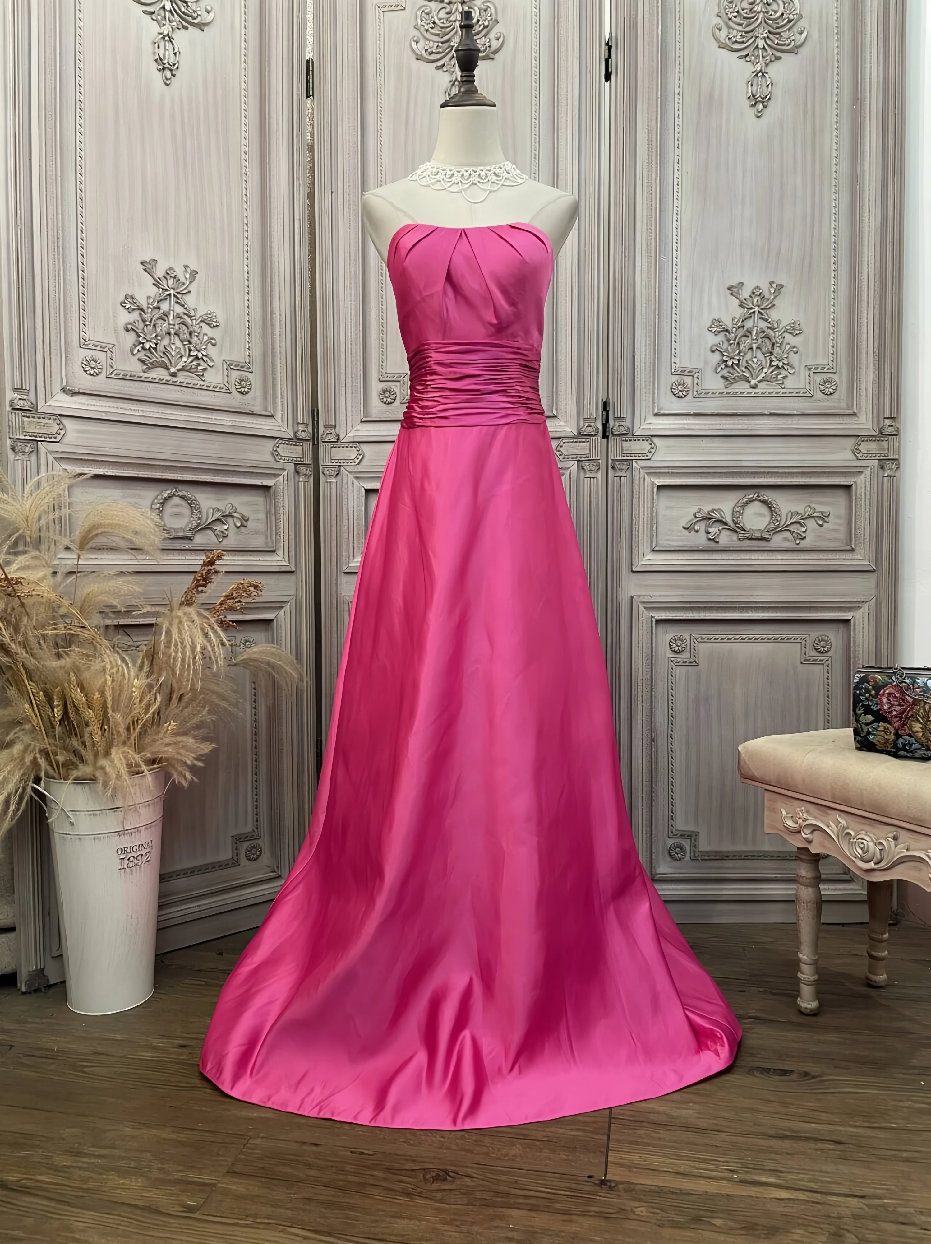 

Sweet Magenta Evening Dress Pleated A-Line Satin Strapless Sleeveless Off-The-Shoulder Bow Backless Special Occasion Prom Gown