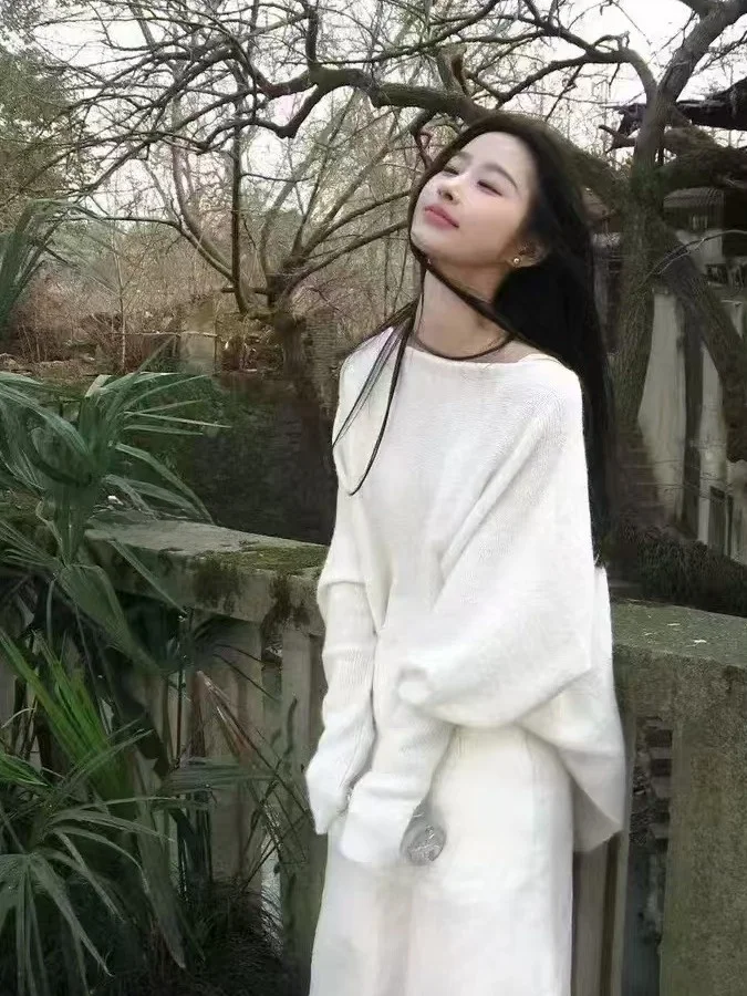 Suéter de Tricô Assimétrico de Um Ombro, Autêntico, io e Confortável, Estilo Vintage, Manga Longa, Crimento Regular, Es...