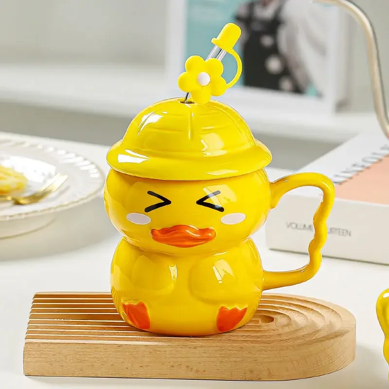 Creative 3D Yellow Duck Ceramic Mug Cute Straw Cup Coffee Mugs Free Shipping Unusual Tea Cup Personalized Gifts for Coffee Cups