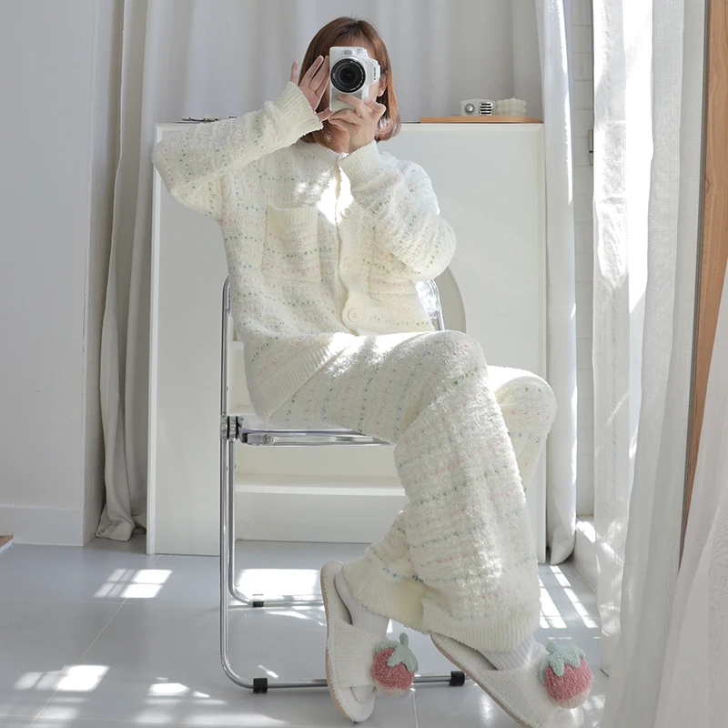 

Autumn/Winter New Arrival Women's Home Wear, Fashionable Simple Round Neck Thickened Thermal Pajama Set