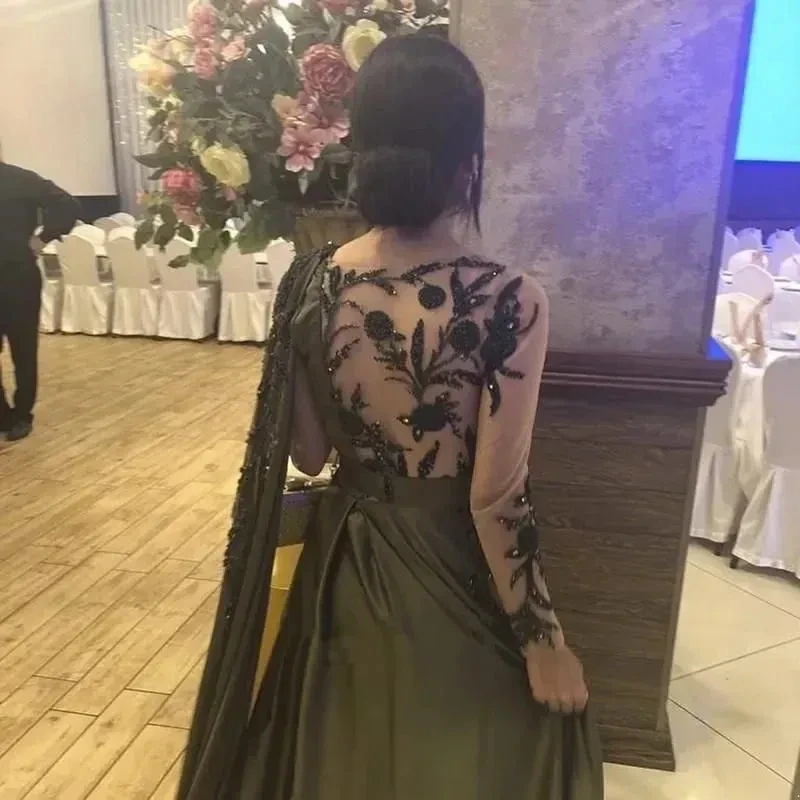 Een Schouder Olijfgroene Moslim Avondjurk Met Cape Lange Mouwen Dubai Vrouwen Prom Feestjurken Jurken Elegante Plus Size