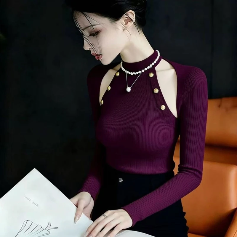 

Niche Unique Beautiful Slim-fitting and Thin Top Foreign-style Bottoming Shirt Stacked Outside Off-the-shoulder Knitted Sweater