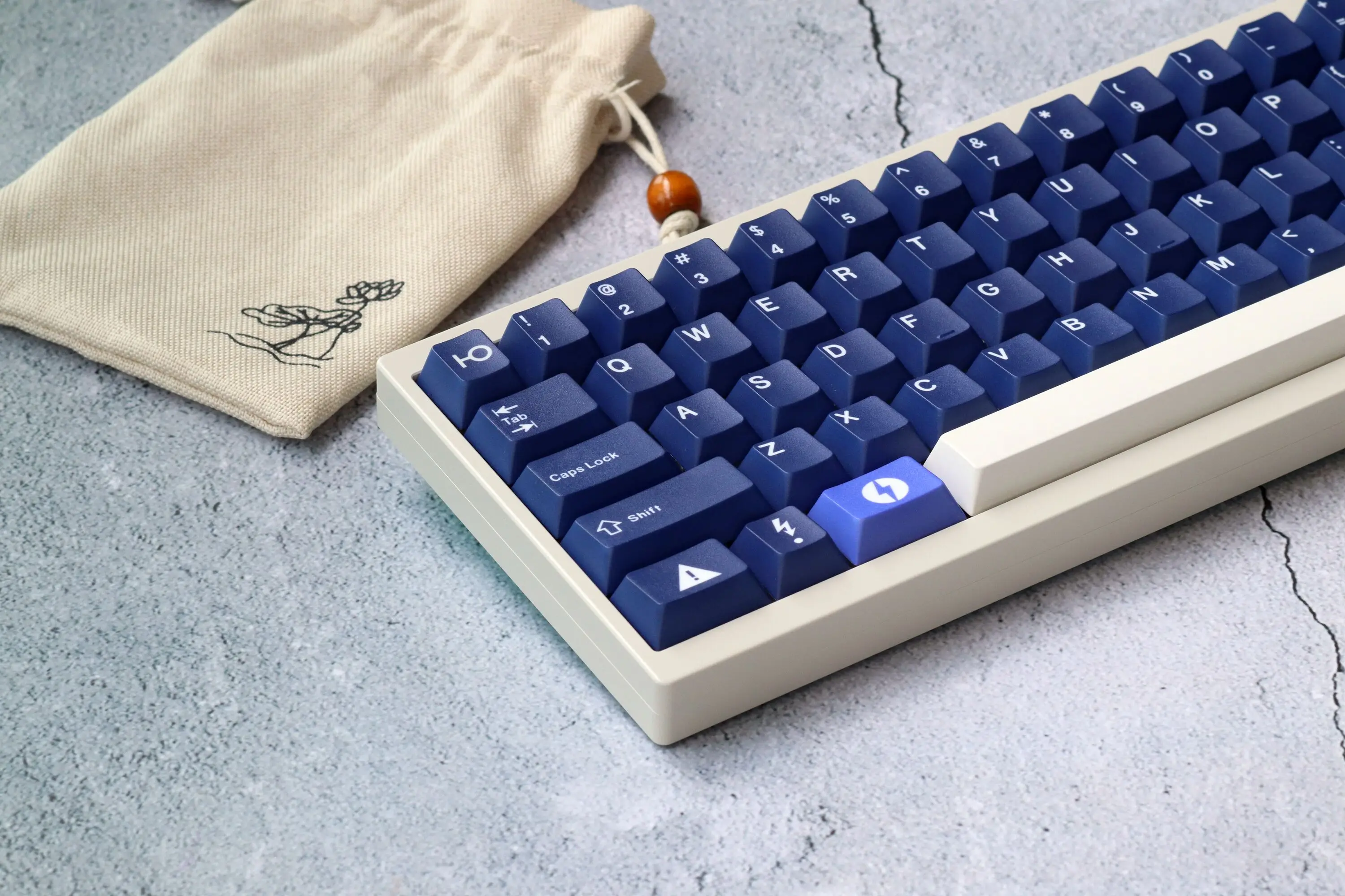 Flash Lightning Strike White Blue Custom PBT Keycaps Cherry Profile For Mechanical Keyboard Double-Shot Keycap For GH60 GK64