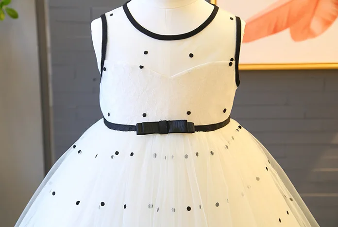 Girls' Skirt Backless Polka Dot Dress Princess 2026 Summer New Style Kids Sleeveless Skirt Beautiful