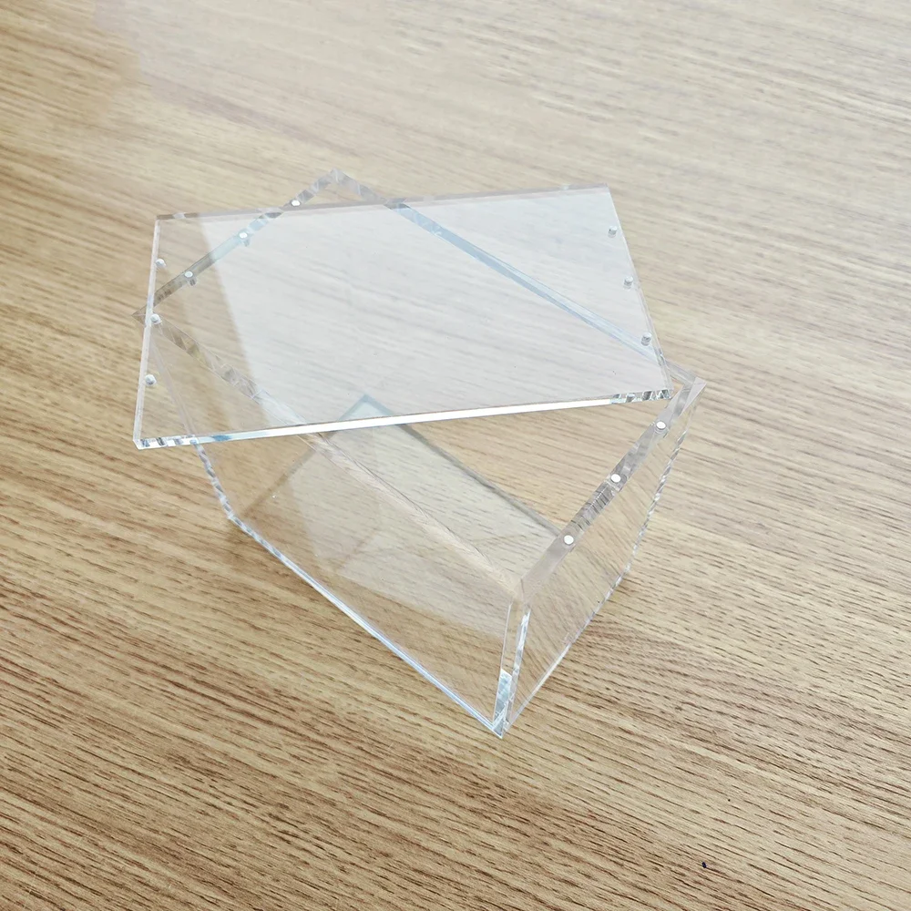 صندوق عرض مناسب لحامل العرض المقاوم للغبار من الأكريليك POKE، مناسب لتخزين صناديق العرض الواقية ETB والمعززة