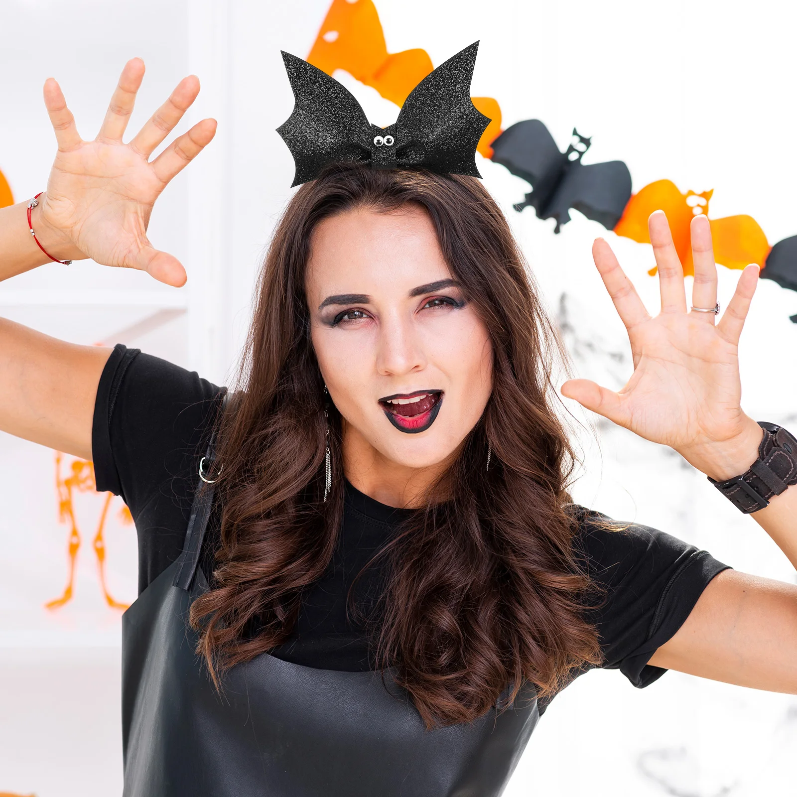 

Golden Sequin Bat Headband Lightweight Size Comfortable Fit Kids Girls Costume Party Hair Band New Year Easter Performance Hair