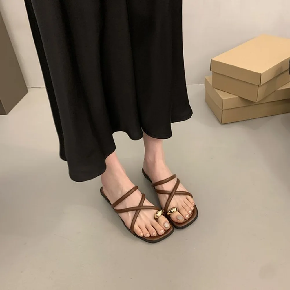 Stylische Damen-Sandalen mit Kreuzriemen, bequeme, leichte Zehenriemen-Strandschuhe mit lässigem, einfarbigem Design für den Sommer – Detail 14