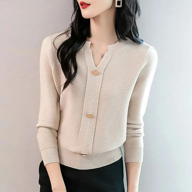 2023 Autumn Winter New Solid Color Fashion V-neck Sweater Women High Street Casual Loose Button Korean Style All-match Pullovers