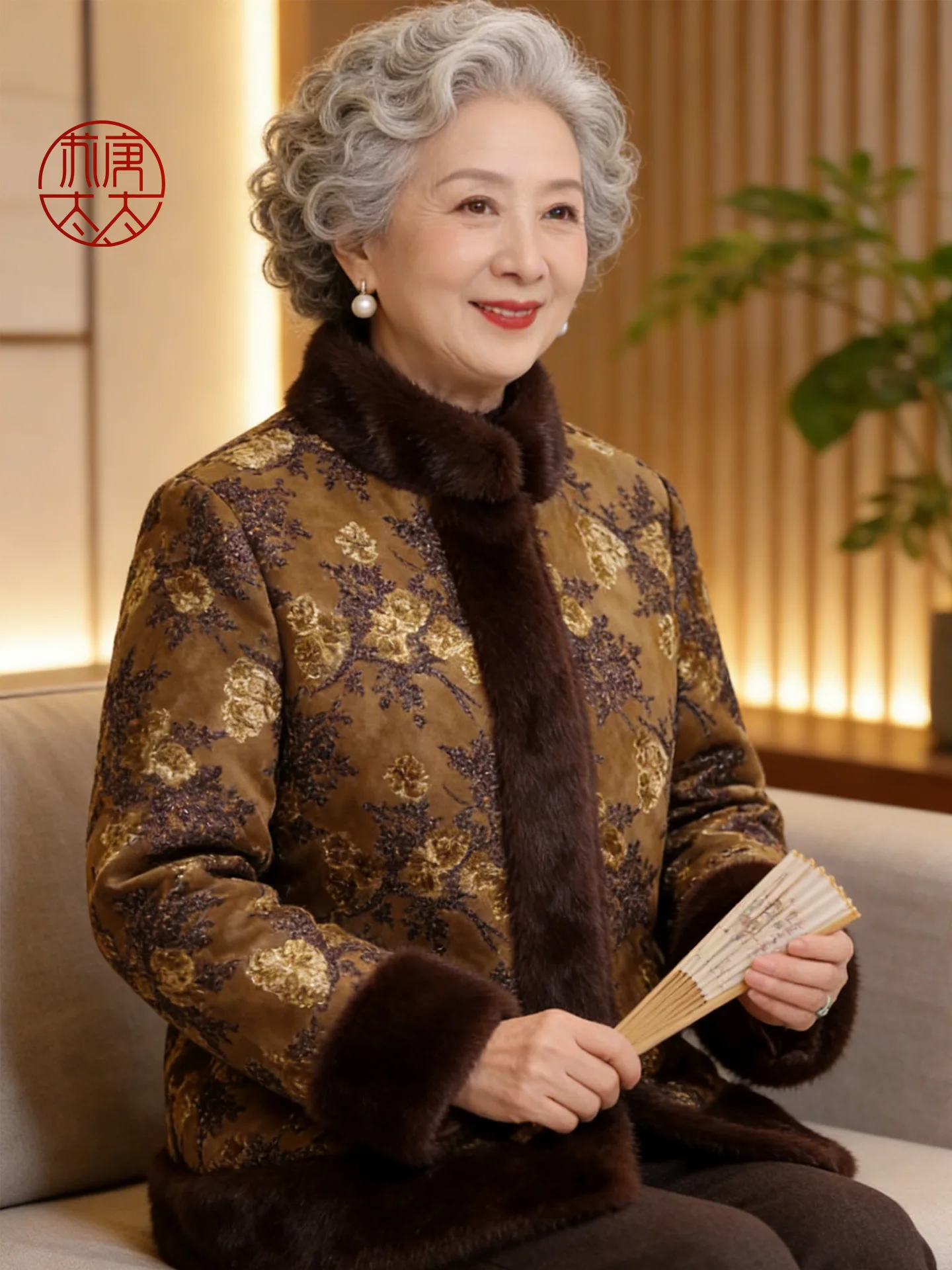 معطف نسائي من الفرو الصناعي الصيني الدافئ للشتاء، سترة قطنية للسيدات متوسطات العمر