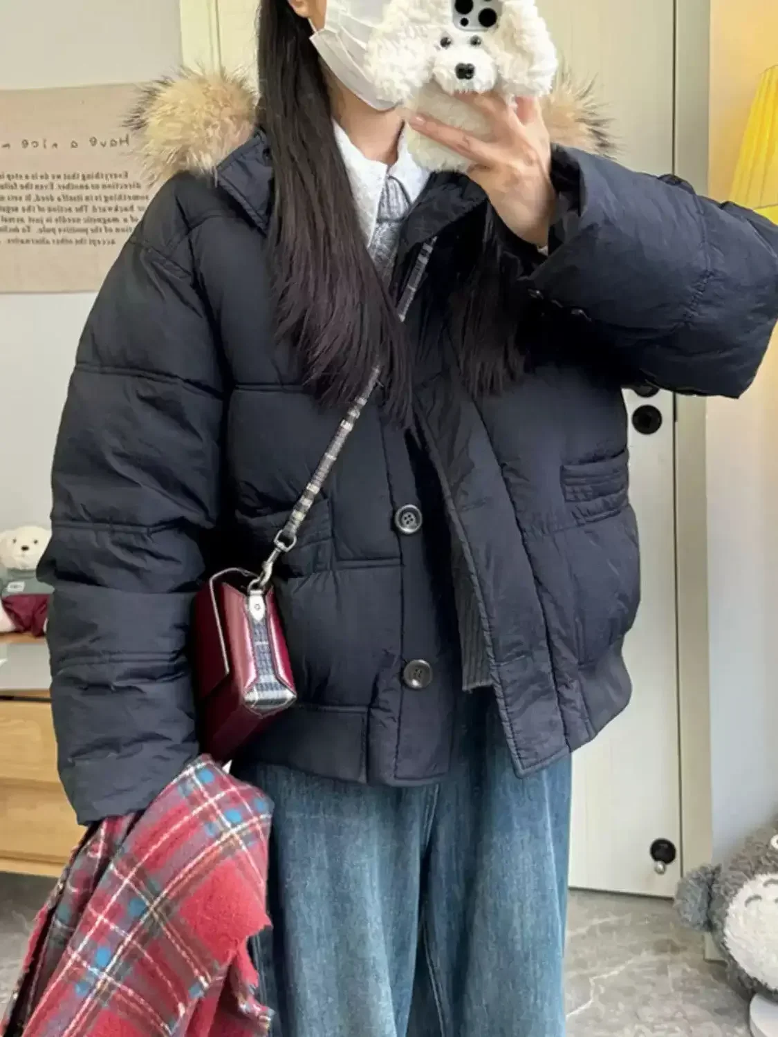 سترة كورية أنيقة مبطنة بالقطن سترات سميكة فضفاضة لشتاء 2025 سترة نسائية كبيرة الحجم بياقة فرو قصيرة جنوبية