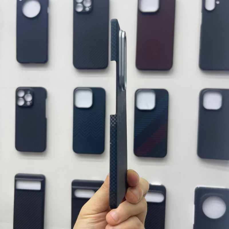 ​ Para Samsung Galaxy Z Fold 7 Funda con bisagras magnéticas - Fibra de aramida ultrafina de fibra de carbono