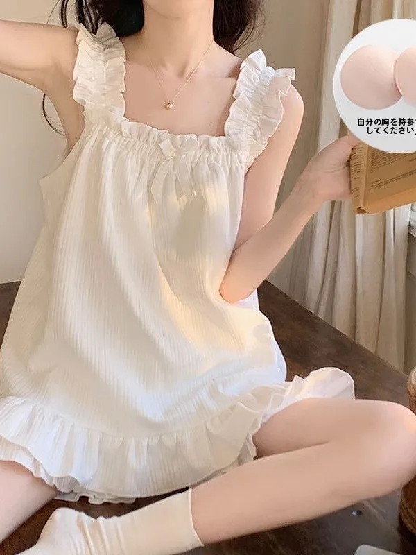 プリンセス風無地パジャマ レディース 夏用ストラップショートパンツ 胸パッド付きゆったりルーズタイプ 屋外でも着用可能 ホームウェアセット 1