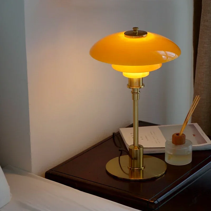 

Post-modern Minimalist Danish Desk Lamp Nordic Table Lamp Living Room Study Hotel Soft Bedside Lights Decor Glass Reading Lamp