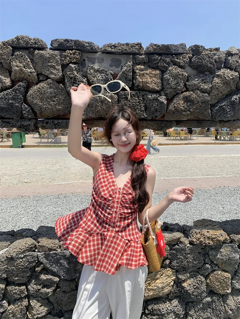 سترة نسائية بدون أكمام منقوشة باللون الأحمر بتصميم كلاسيكي ملابس خارجية صيفية بتصميم مثير لقضاء عطلة الشاطئ سترة يابانية حلوة...