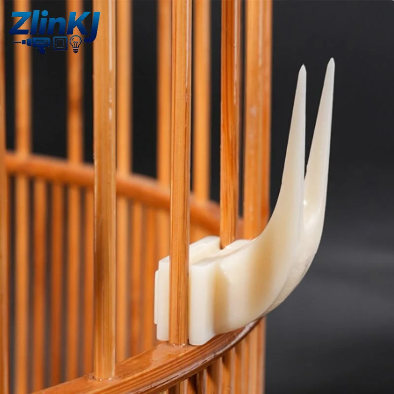 5 Pcs Bird Feeding Fruit Forks Easy to Clean Plastic Food Holder Lightweight Cockatiel Feeder for Bird Cage Pet Supplies