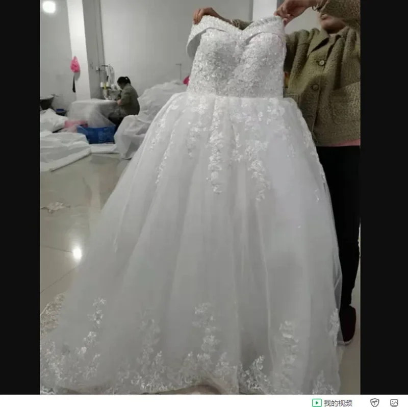 Vestido De novia con apliques De encaje y hombros descubiertos, cuentas personalizadas, Vestido De boda con corsé hinchado en la espalda