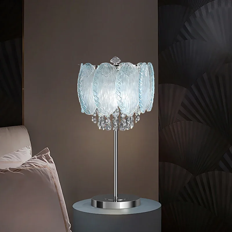 الشمال شخصية فاخرة كريستال ريشة LED مصابيح أرضية غرفة المعيشة أريكة دراسة الدائمة أضواء المنزل العمودي الإنارة