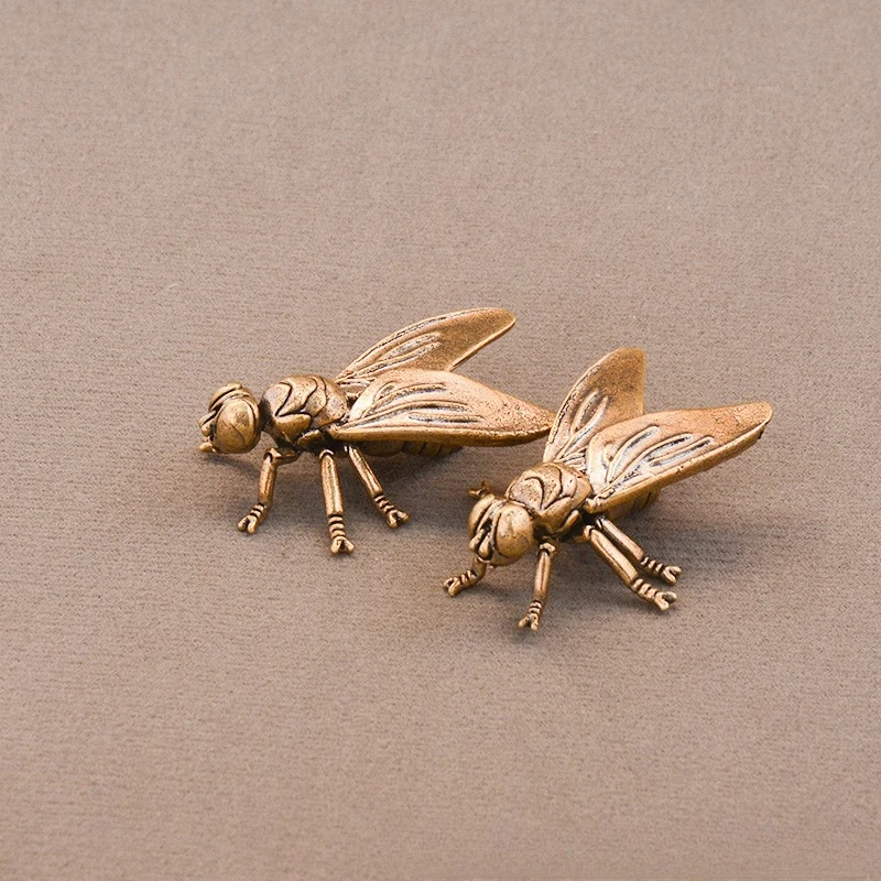 

Retro Brass Fly Insect Ornament Miniature Statue Vintage Craft Tea Pet Insects Animal Figurine Home Desktop Decoration