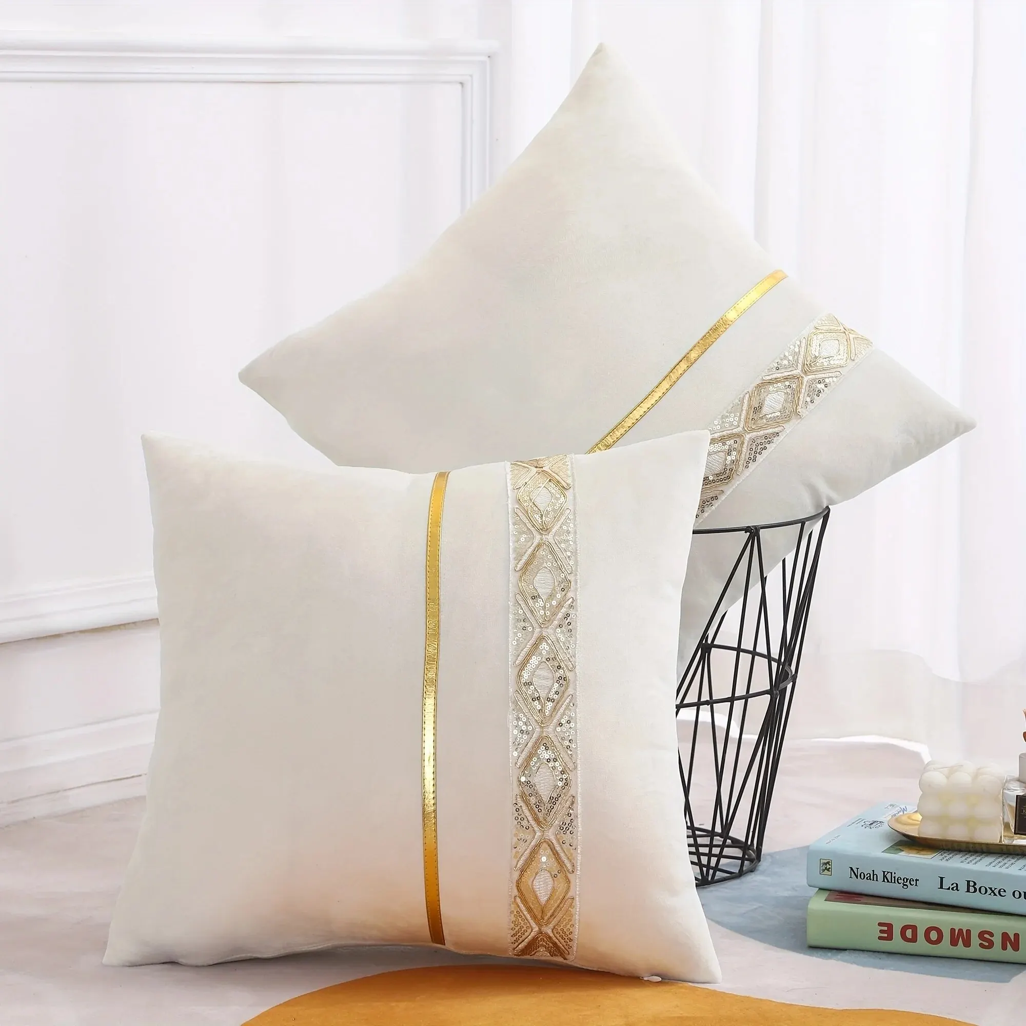 1pcs Sequin Embroidered Cushion Covers Shiny Wedding DecorationPillow Covers Luxury Gold Leather Stripe Throw Pillow LivingRoom