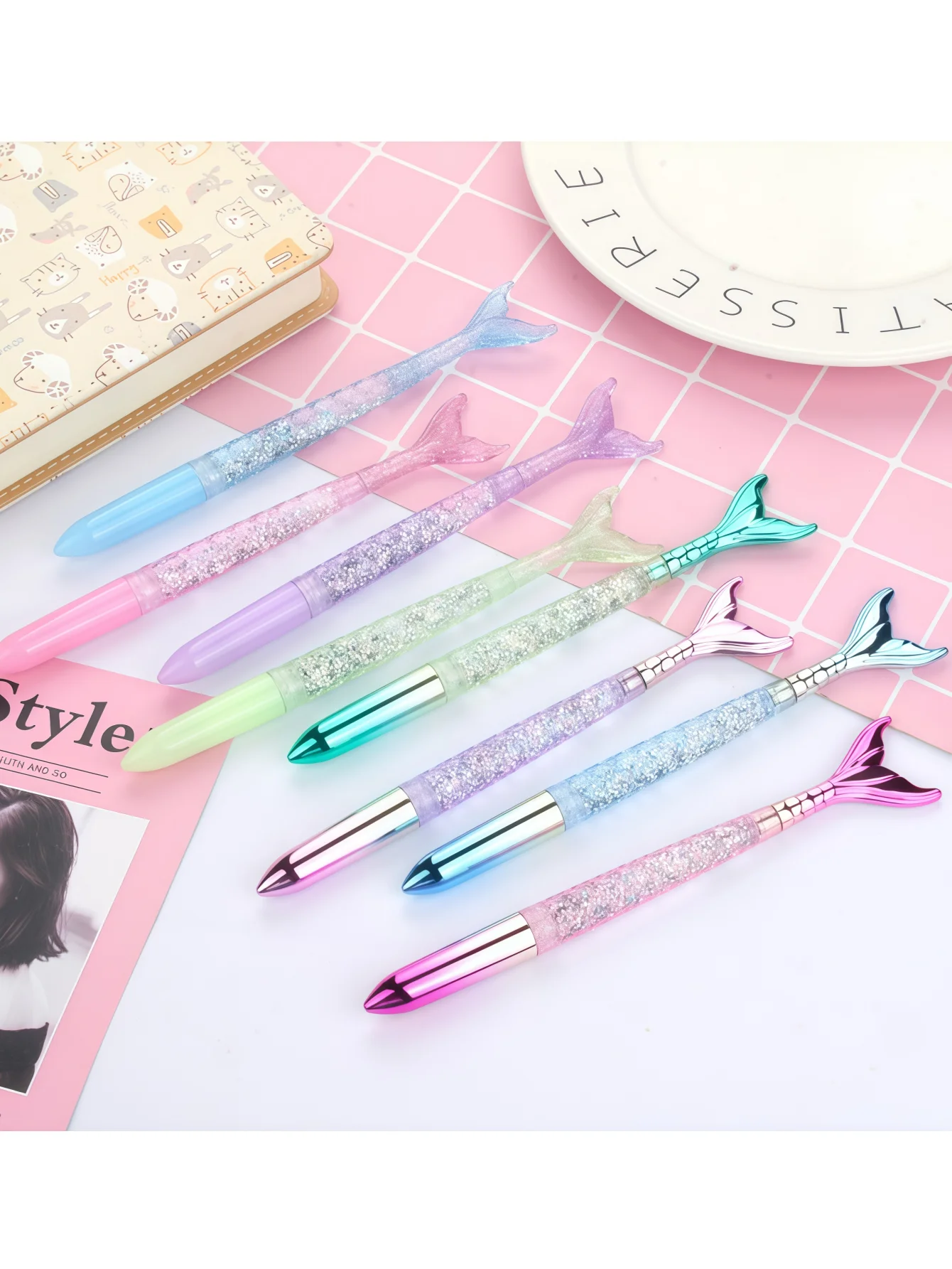 New Style Fresh & Girlish Student Writing Pen, Creative Gradient Fish Gel Pen with Shimmering Pink Texture