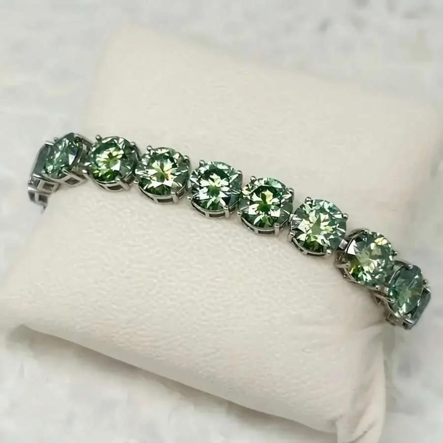 

1pc S925 Silvery, Inlaid With A Single 5 Carat Green Moissanite, 7-Inch 80-Carat-8-Inch 90-Carat-9-Inch 100 Carat Tennis Bracel