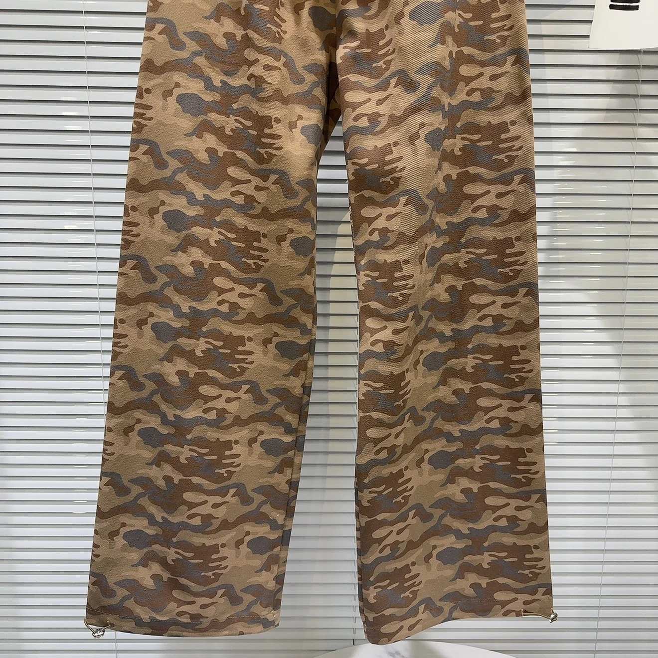 Pantalones vaqueros de pierna recta holgados Street Sle para mujer, diseño de cintura alta, estampado de camuflaje, ajustados dulces y modernos para chicas