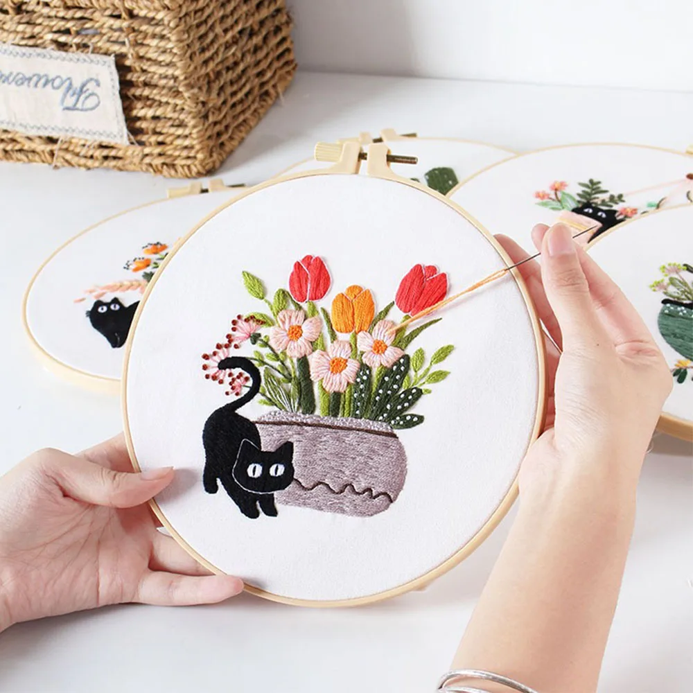 Embroidery Kit with Black Cat - Embroidery Ideas For Bags recension och pris