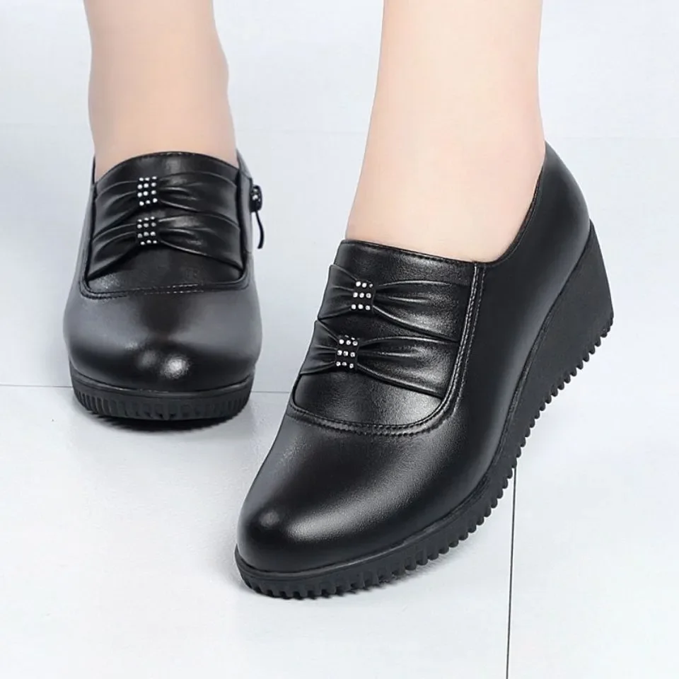 Cresfimix sapatos femininas, bonitos zapatos de tacón de cuña negros para mujer, zapatos clásicos de punta redonda para trabajo de hotel, zapatos de tacón cómodos ab190