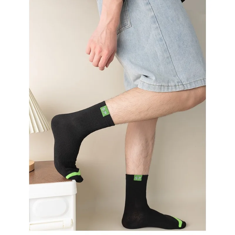 5 Pairs Mid-Calf Socks Warm Socks Long Sweat-Absorbing Breathable Socks Trendy Versatile Fall and Winter Sports Sock