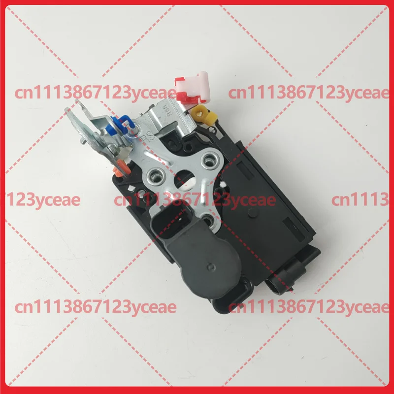 For Korean SUV Rear Door Lock Controller 7132A08003 Electric Latch Motor Central Lock Trigger Aftermarket Auto Fittings