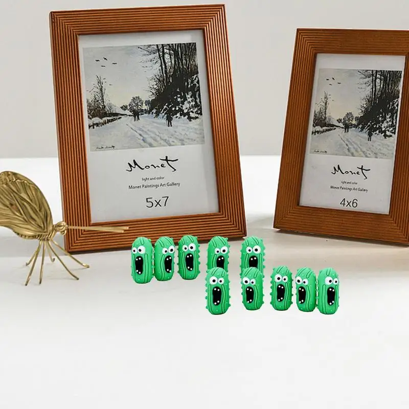 Miniature Screaming Pickle Small Screaming Pickle Cucumber Screaming Pickle Sculpture Decoration 10Pcs For Pickles Lovers
