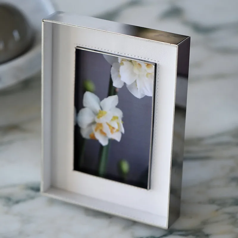 Photo frame light luxury high-end metal leather splicing white photo frame 67 inch French photo frame print