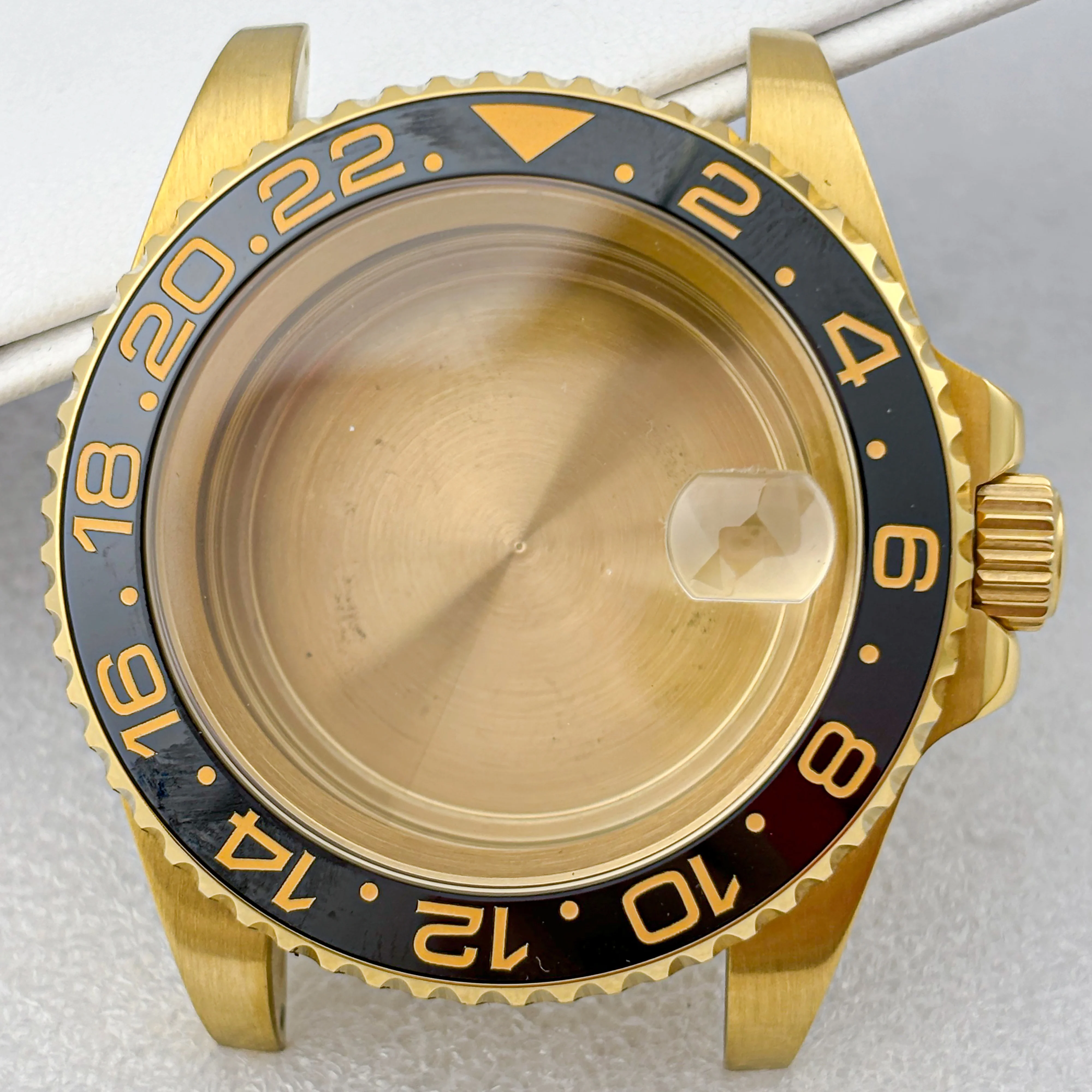 Caja de reloj dorada para hombre, acero inoxidable, 40mm, para Sub Gmt NH34 NH35 NH36, movimiento automático, esfera de 28,5mm, correa de goma de cristal de zafiro