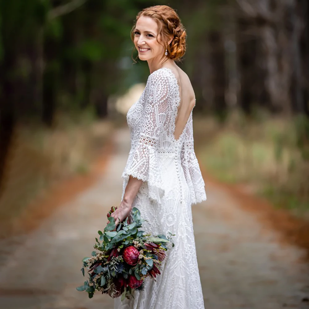 Vestido de novia bohemio elegante con mangas acampanadas, encaje, cuello de ilusión de barco, vaina sin espalda personalizada, fotos reales, vestidos de novia, 3/4