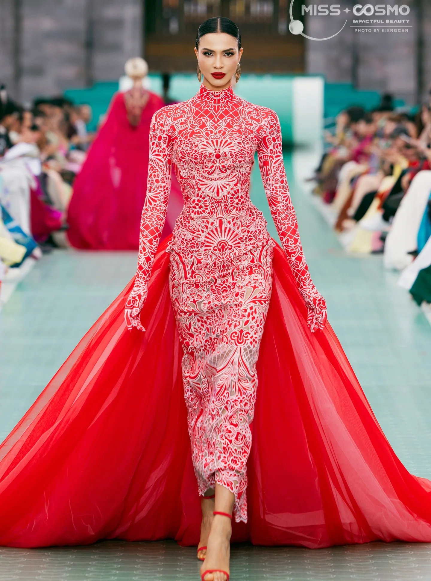 Jupe sirène en tulle rouge avec fente haute et traîne, jupes de soirée formelles en maille transparente pour fête de mariage, superposition de mode de rue