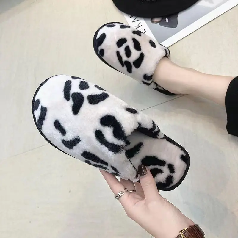 2024 New women/men Home Soft Sole Slippers Winter Plush Warm Plush Shoes Fashion Casual Cotton Shoes Slippers