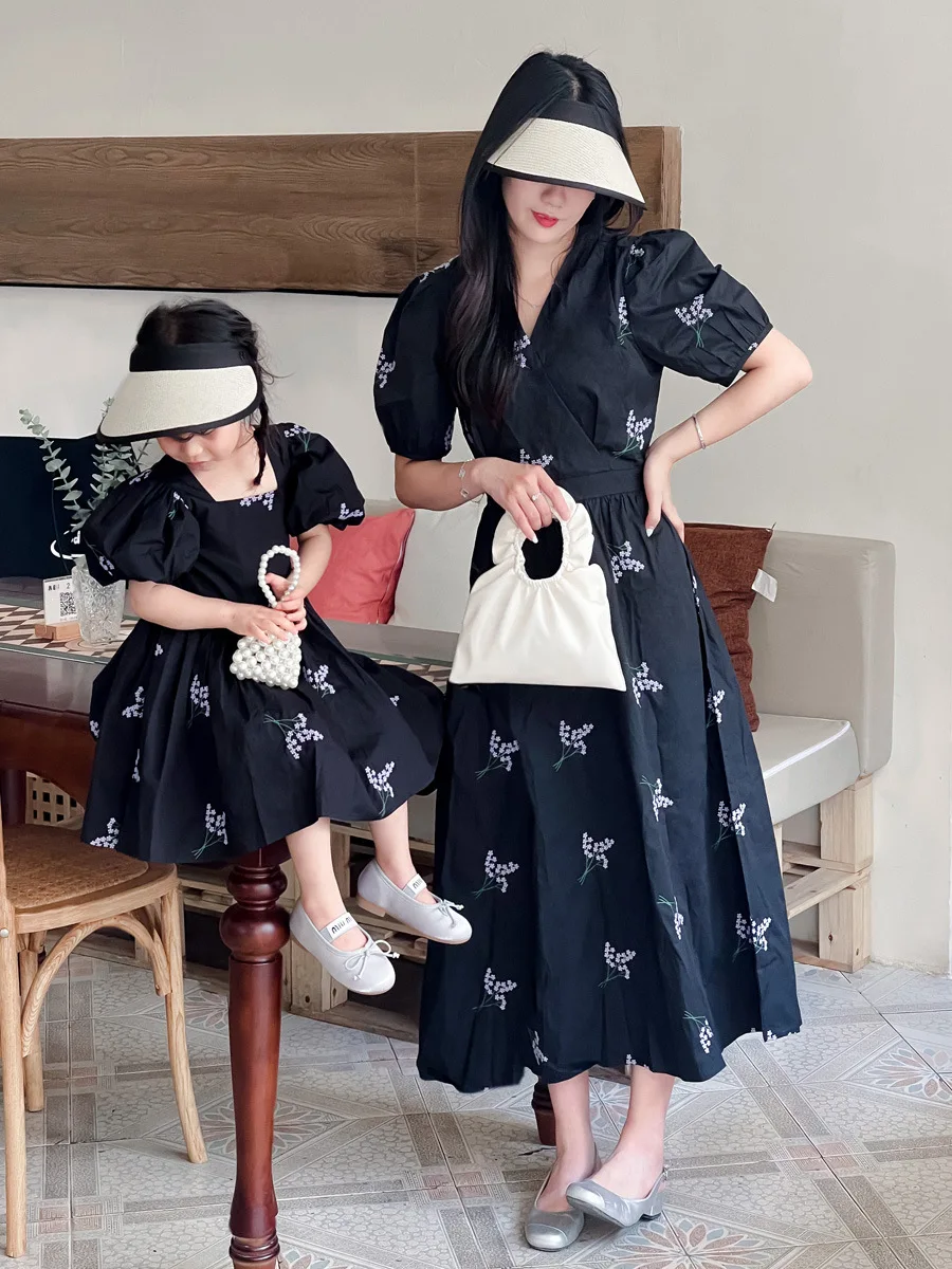 Family Matching Clothes Summer Dress Mother Daughter Solid Short Sleeve Cotton Dress Women Dress Girl Embroidered Flowers Dress