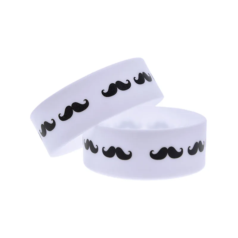 25 Stück 2,5 cm breite weiße Silikonarmbänder im Hip-Hop-Stil mit aufgedrucktem Schnurrbart-Logo, für Gruppenveranstaltungen, Souvenirs, Handbänder – Detail 6