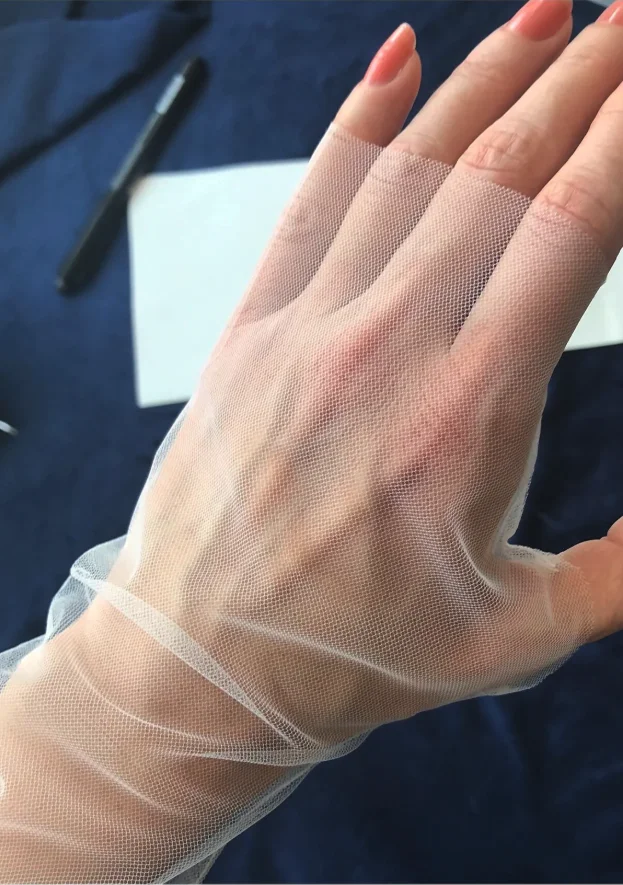 Gants de mariage en tulle doux transparents pour patients, longueur du coude, maille, sans doigts d\'opéra, brodés, cœur personnalisé